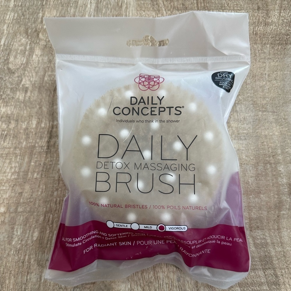 Daily Detox Massage Brush - NWT